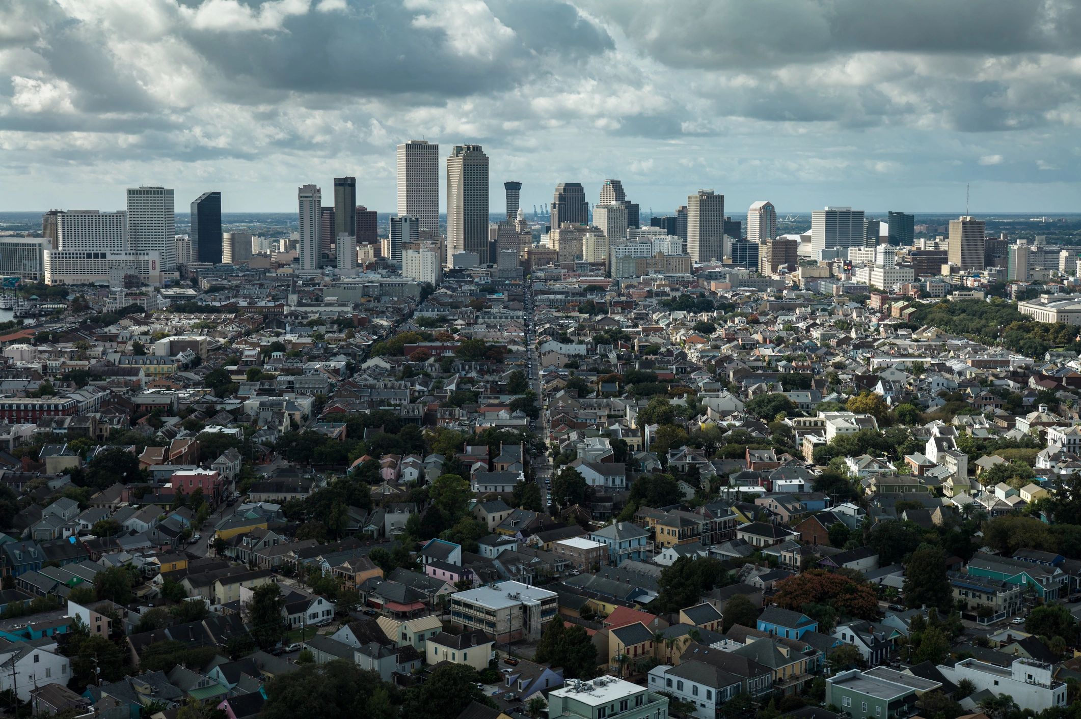 Modern city skyline representing commercial real estate markets